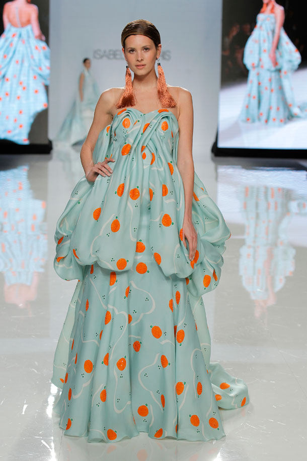 ilovebrides.pt Isabel Sanchis 2018 Barcelona Bridal Fashion Week 2017